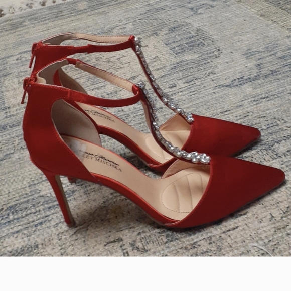 Badgley Mischka Pointed Toe High Heels - Picture 4 of 8